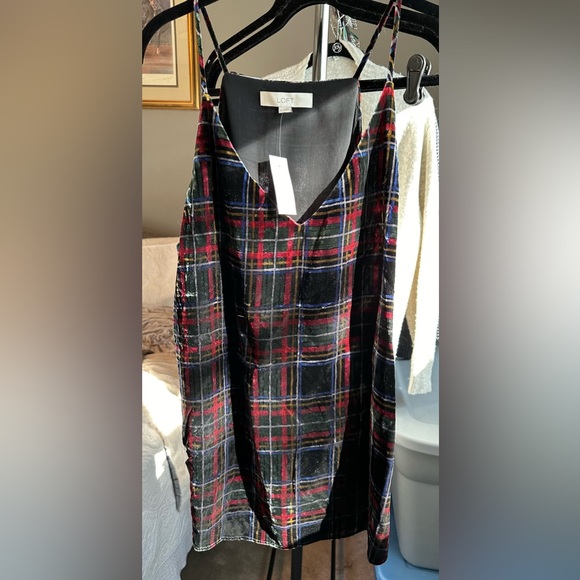 Loft, strapping velvet plaid, Cami, new with tags size XL - Picture 6 of 6